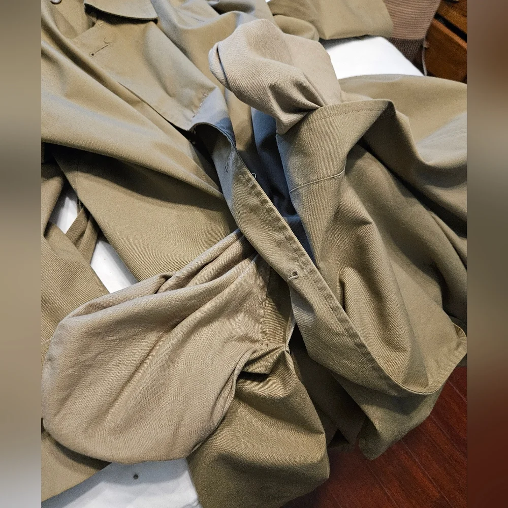 Botany 500 Men's Tan Trench Coat - Picture 15 of 15